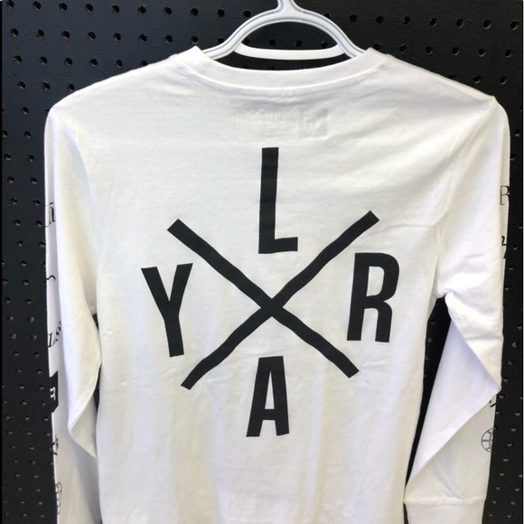 Young & Reckless - Picture 2 of 3